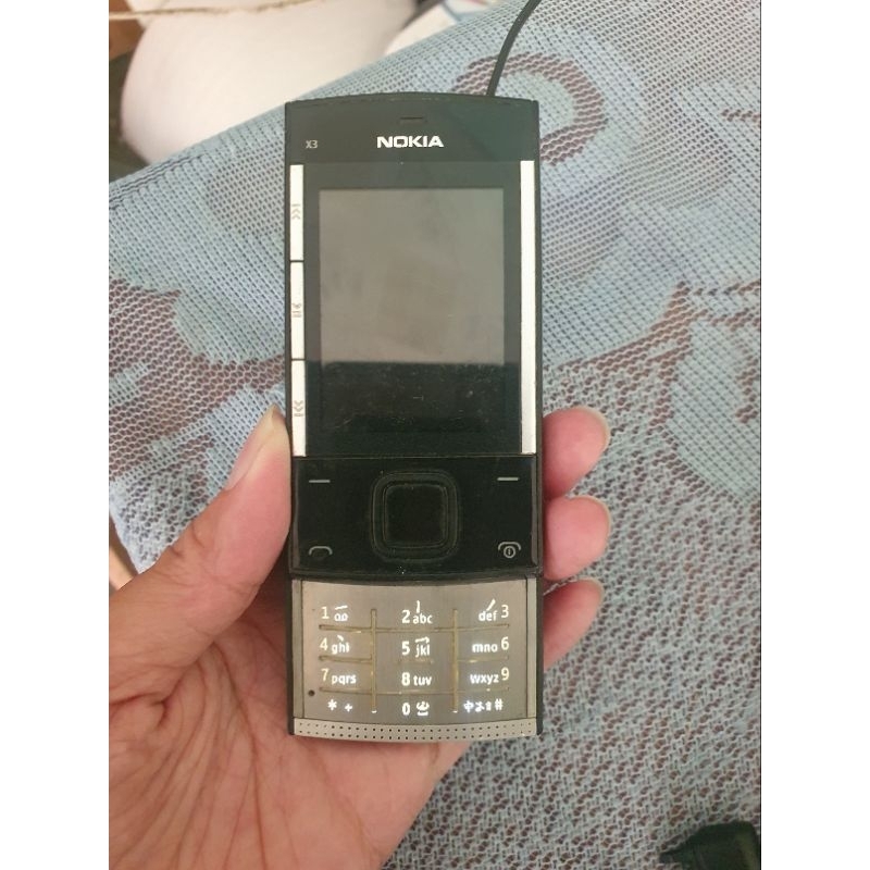 Xác điện thoại Nokia X3 00 còn nguồn hàng FPT