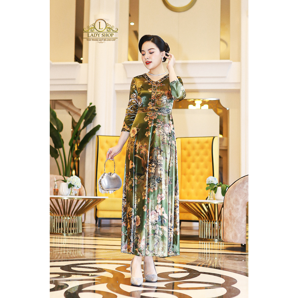 Đầm Maxi nhung chùm hoa cổ Y kết đá Ladyshop thời trang trung niên cao cấp T61