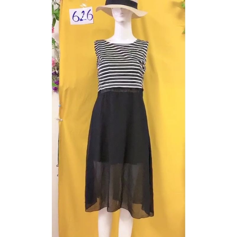 đầm voan phối áo crop kẻ sọc. S626
