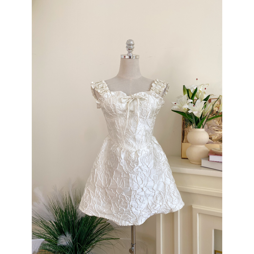 Đầm xoè gấm Shebyshj màu trắng - White Tiara Dress