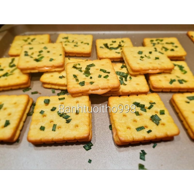 Bánh hành kẹp phô mai kéo sợi siêu ngon.