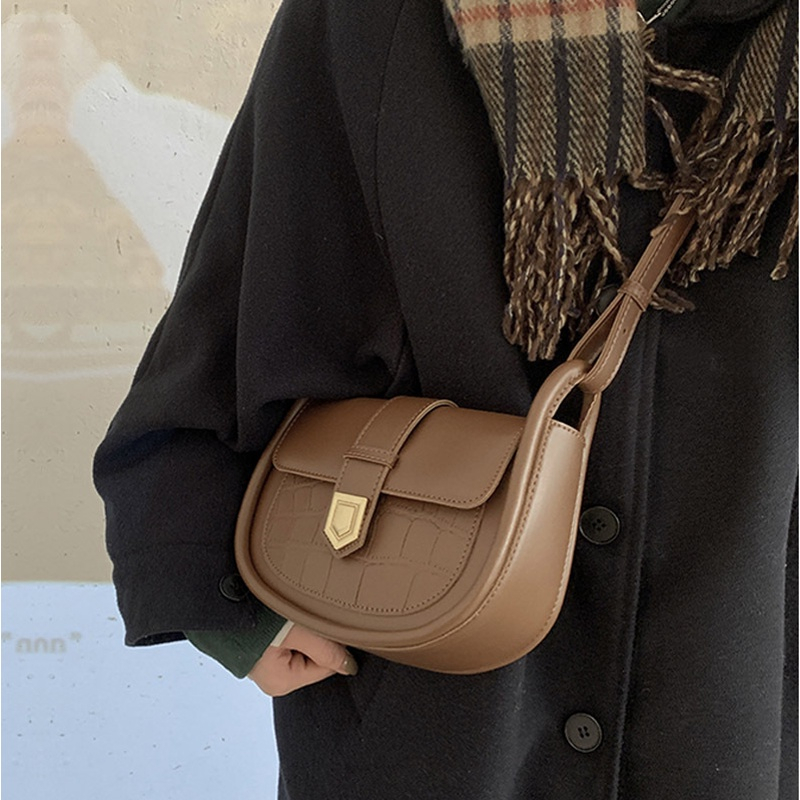 Túi nữ đeo chéo dáng siêu xinh túi xách nữ đẹp giá rẻ thiết kế phong cách hiện đại trẻ trung và cá tính TDC120 | BigBuy360 - bigbuy360.vn