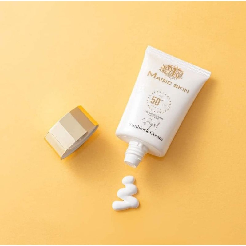 Kem Chống Nắng Thảo Dược Magic Skin Dưỡng Trắng Bật Tone Mềm Mịn Không Bết Lâu Trôi