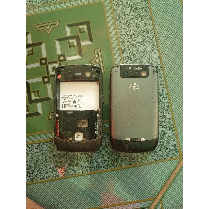 Cặp xác điện thoại Blackberry 8900
