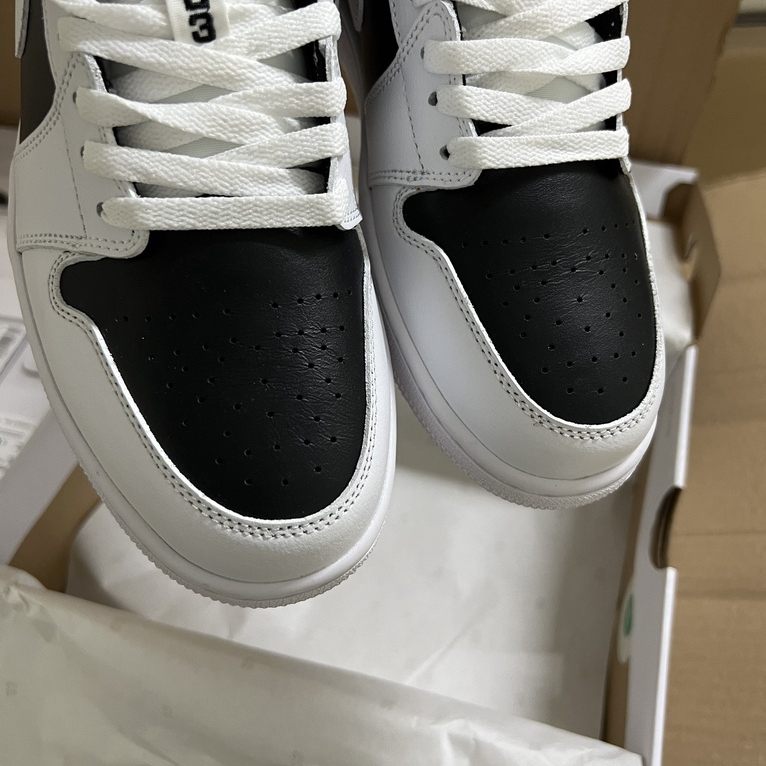 Giày Sneaker Jordan 1 Low Panda SC