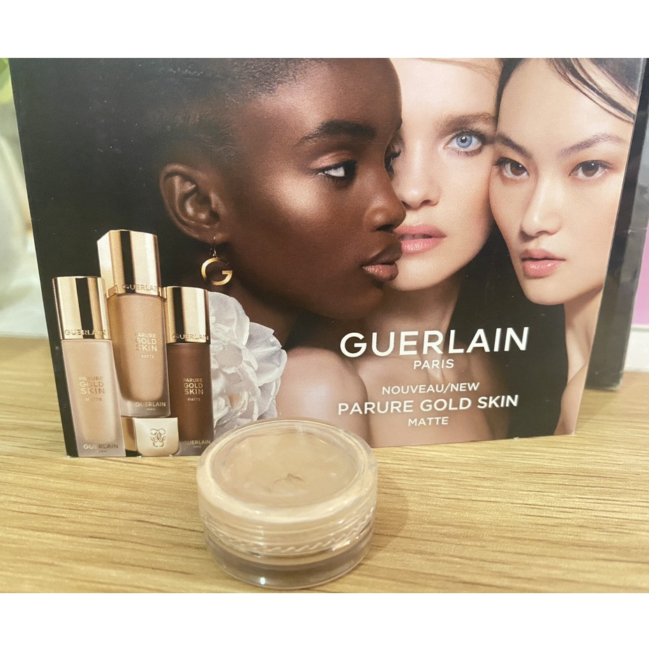 Kem nền Guerlain Parure Gold Skin 3ml-mẫu thử