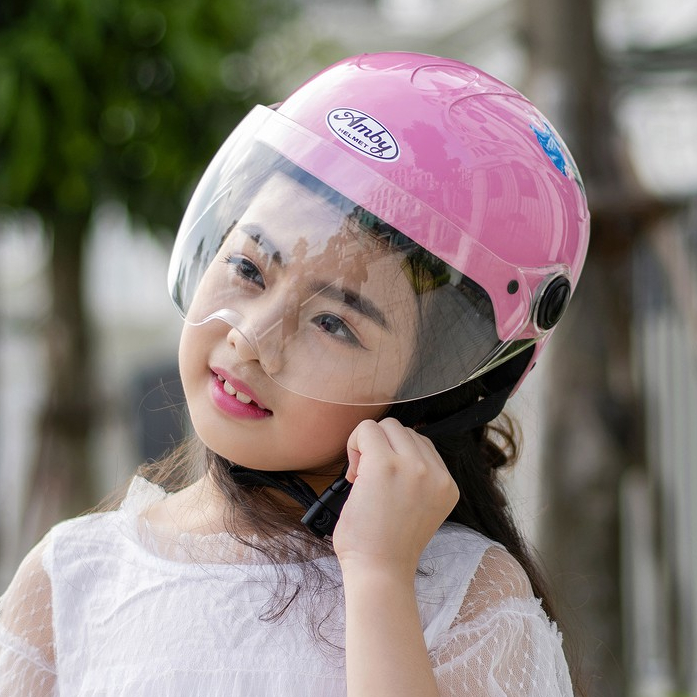 Mũ bảo hiểm trẻ em AMBY HELMET chính hãng, có kính ngắn cho bé 4 đến 6 tuổi, bảo hành 12 tháng