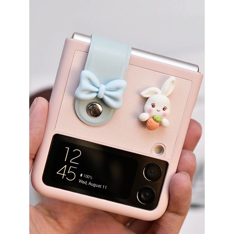 Ốp Z Flip 4 - Z Flip 3 - Z Flip3 - Flip4 5G chất da phối màu dễ thương kèm charm thỏ siêu cute và dây hạt