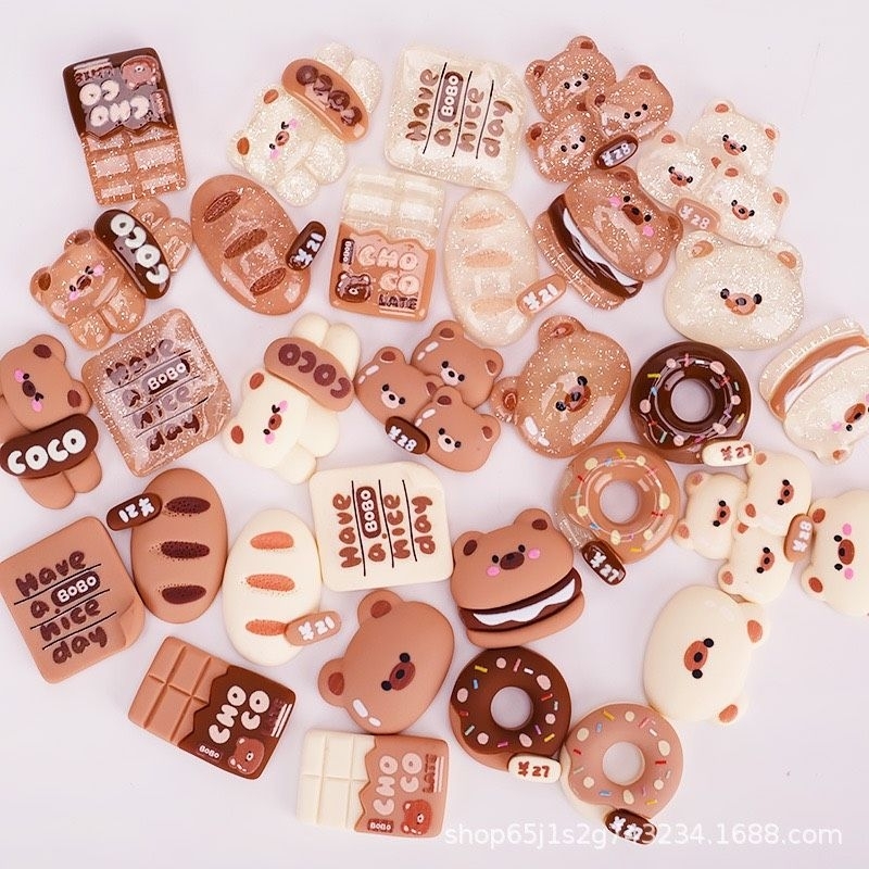 Set 100 charm gấu socola to đẹp dùng làm phụ kiện tóc, dán ốp,...
