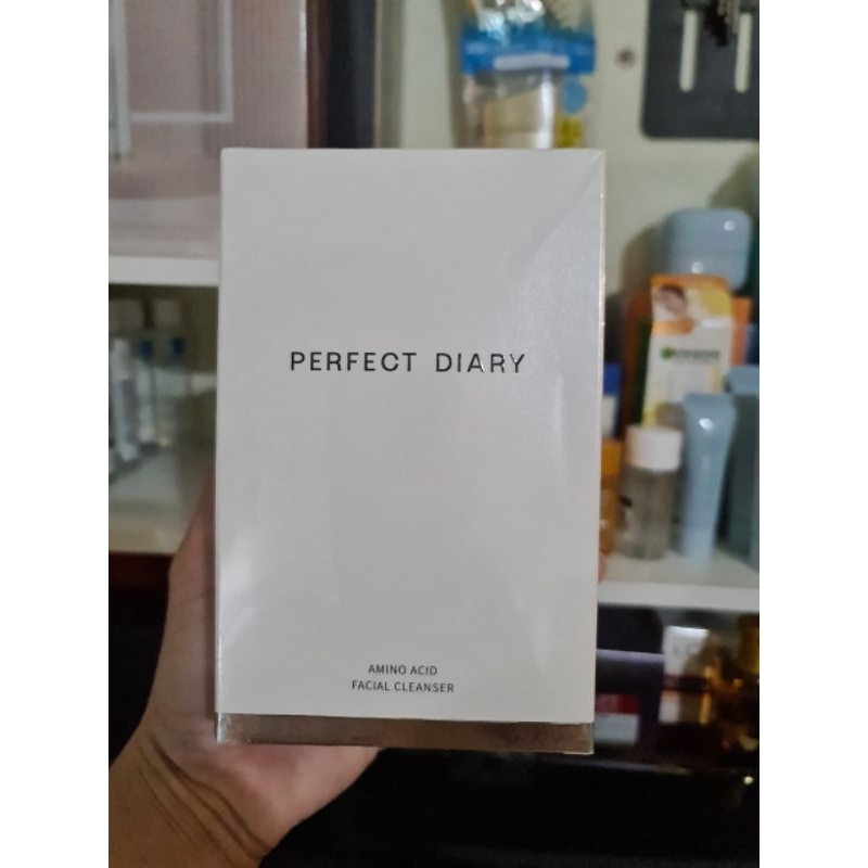Sữa rửa mặt Perfect Diary axit amin tạo bọt dịu nhẹ cho da nhạy cảm 200ml