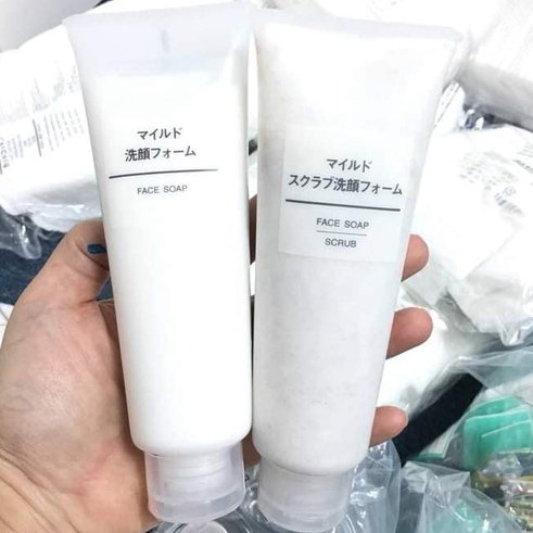 Sữa rửa mặt tẩy da chết Face soap SCrub Muji 120g