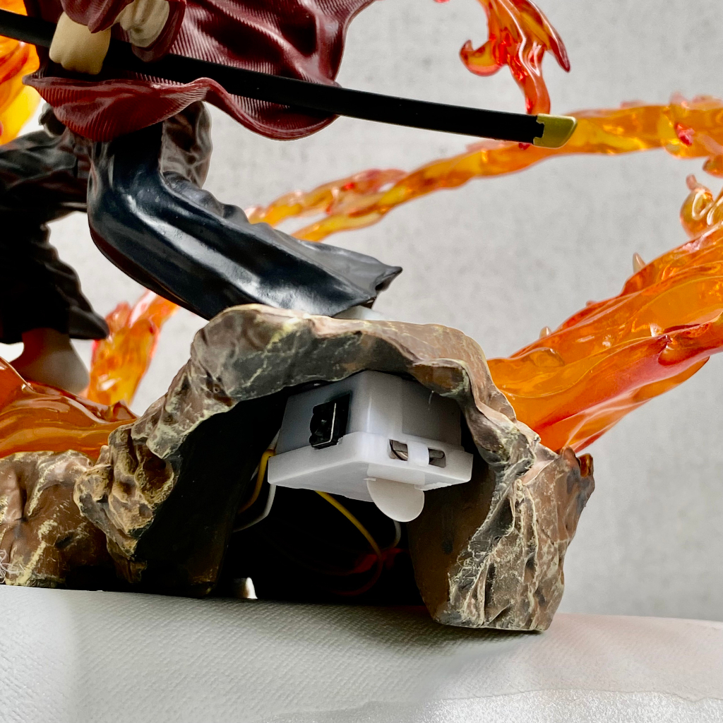 Mô hình kiếm sĩ Yoriichi - Mô hình kimetsu no yaiba Yoriichi cao 20CM - Tsugikuni Yoriichi demon slayer có LED