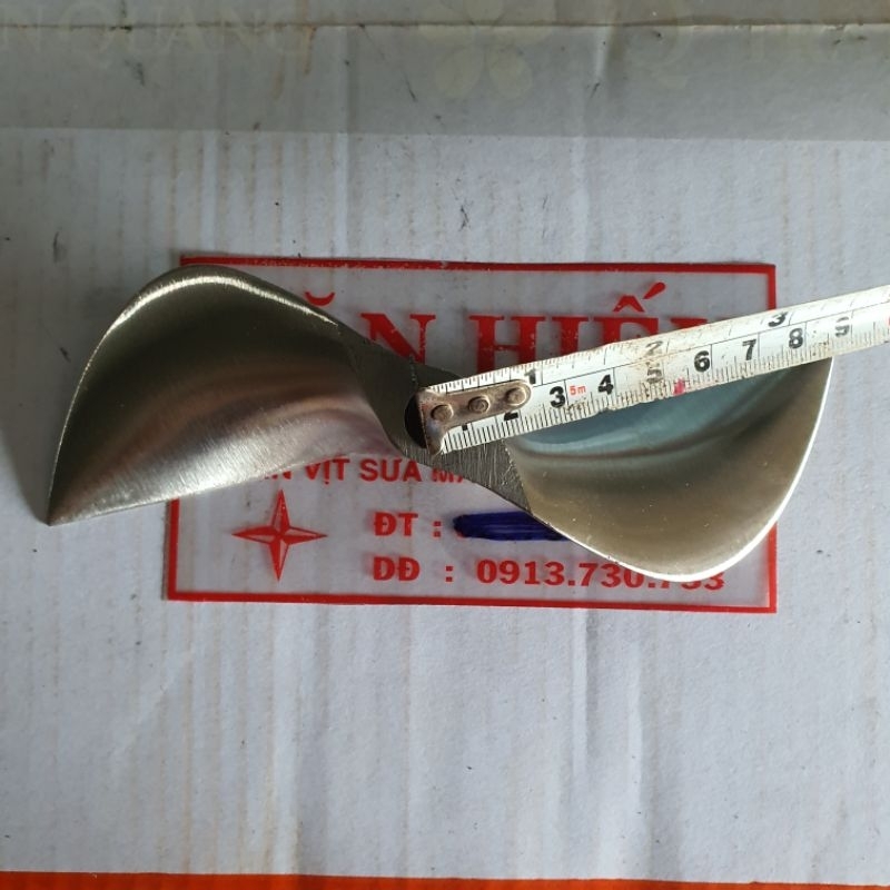 Chân vịt inox 2 cánh 5.0 và 6.5 mủi nhọn loại bóng mờ ren 14 cam kết như hình giá sỉ