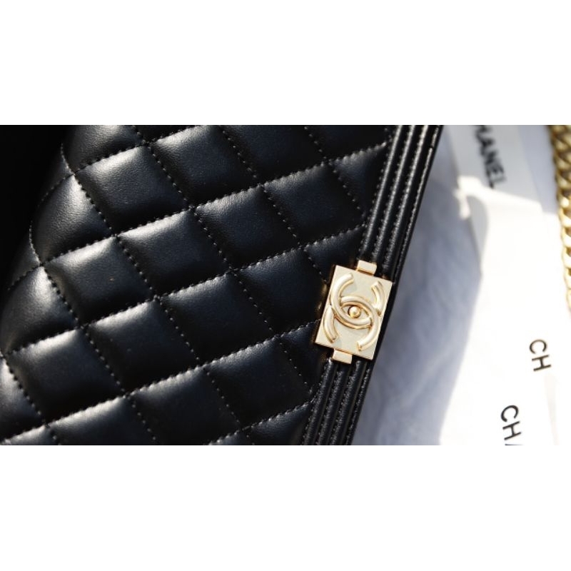 Túi xách nữ C.N WocBoy sz19cm tag vàng hàng siêu đẹp nét dã man fullbox nam châm