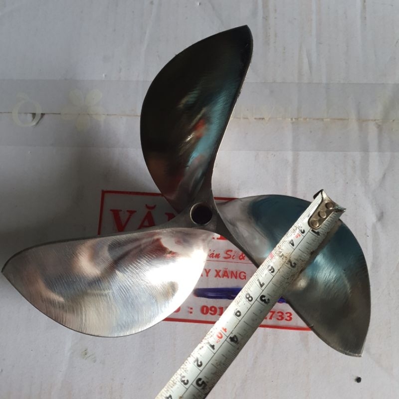 Chân vịt inox 3 cánh 5.0 và 5.5 cano máy nhong cốt xéo loại bóng gương  cam kết như hình giá sỉ