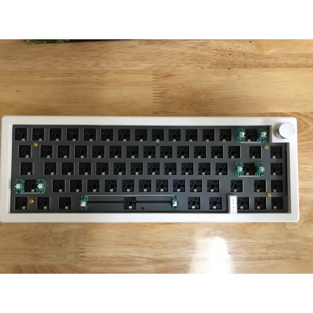 Kit GMK 67 Đã Full MOd (foam tiêu âm, tape mod,cân wire, lube stab, foam pe) Mạch xuôi ,led rgb Tungcustom