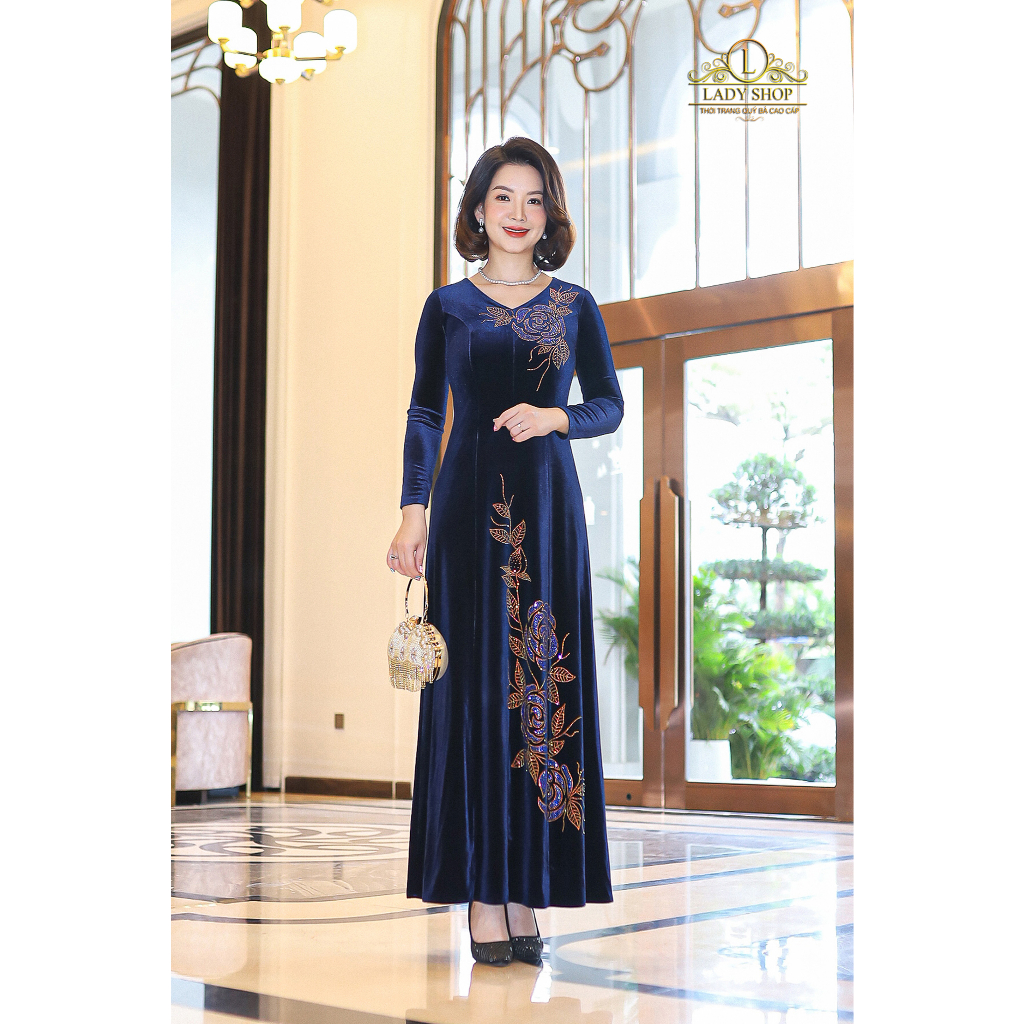 Đầm Maxi nhung cổ tim hoa hồng phale Ladyshop thời trang trung niên cao cấp T55