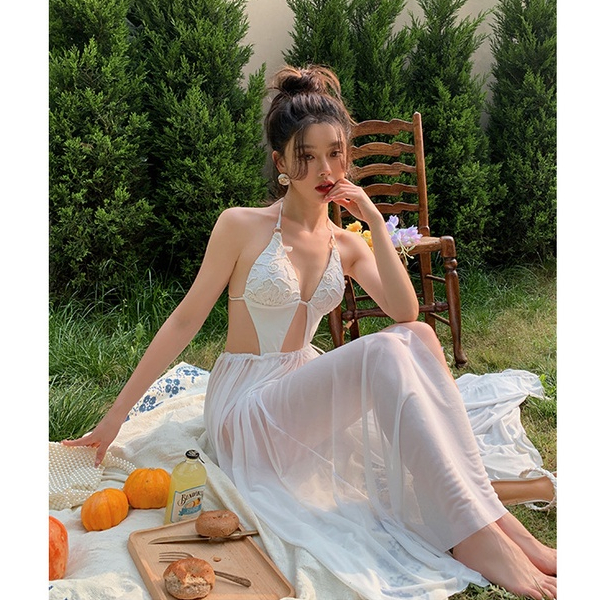 Set bikini một mảnh cổ yếm kèm chân váy voan trắng Hot Trend 2023 - M085 - Mermaid