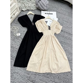 Váy xếp ly cổ tim LB