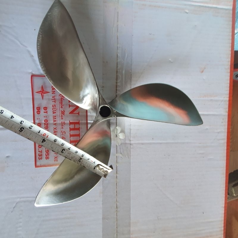 Chân vịt inox yanmar 3t72 3t74 3t75 kubota 72  cánh nhọn loại bóng mờ inox 316cam kết như hình giá sỉ