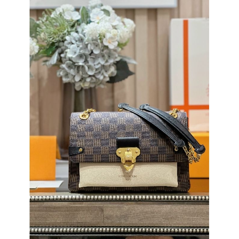 Túi xách nữ cao cấp LV VAVIN sz25cm ô nâu 3 màu (trắng, đỏ, đen)lót da lộn fullbox nam châm xịn sò