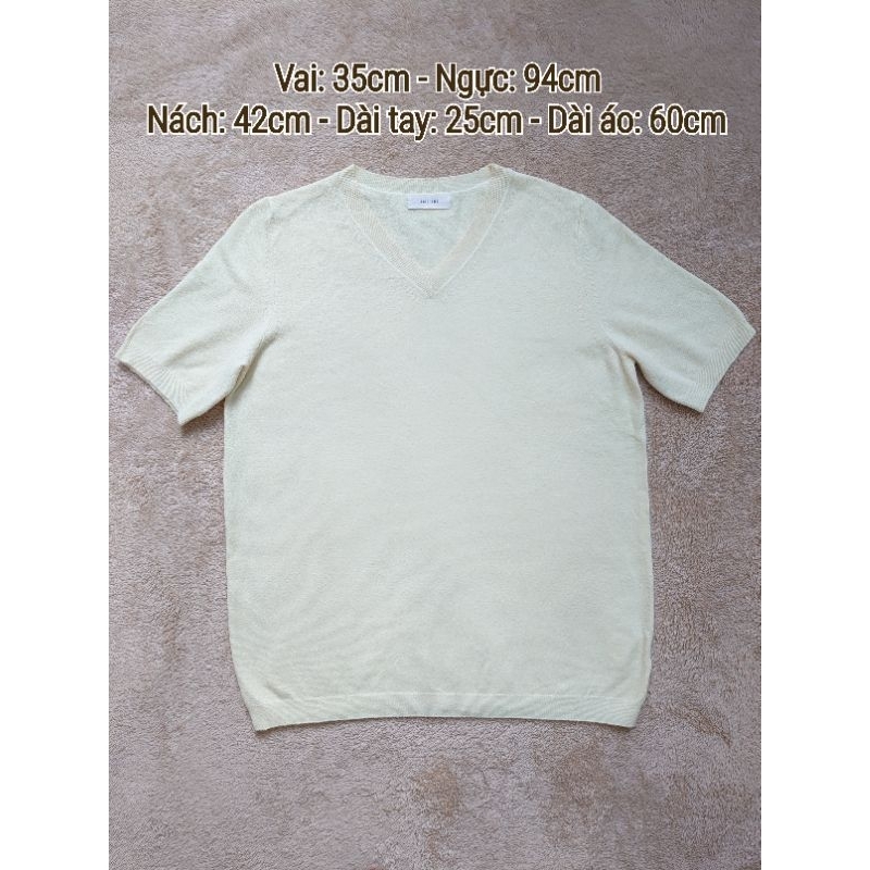Áo len mông tơ ghi nữ cổ tim tay ngắn màu vàng nhạt size S và M mặc được - Secondhand - 2hand - Used goods
