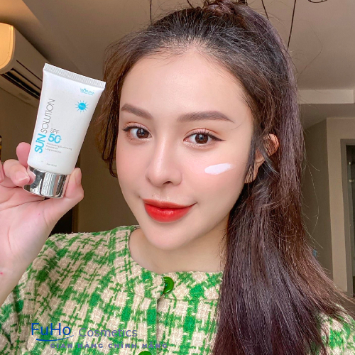 Kem Chống Nắng Morena Sun Solution Dưỡng ẩm, chống nắng cho da chỉ số SPF50+ Fuho Cosmetics