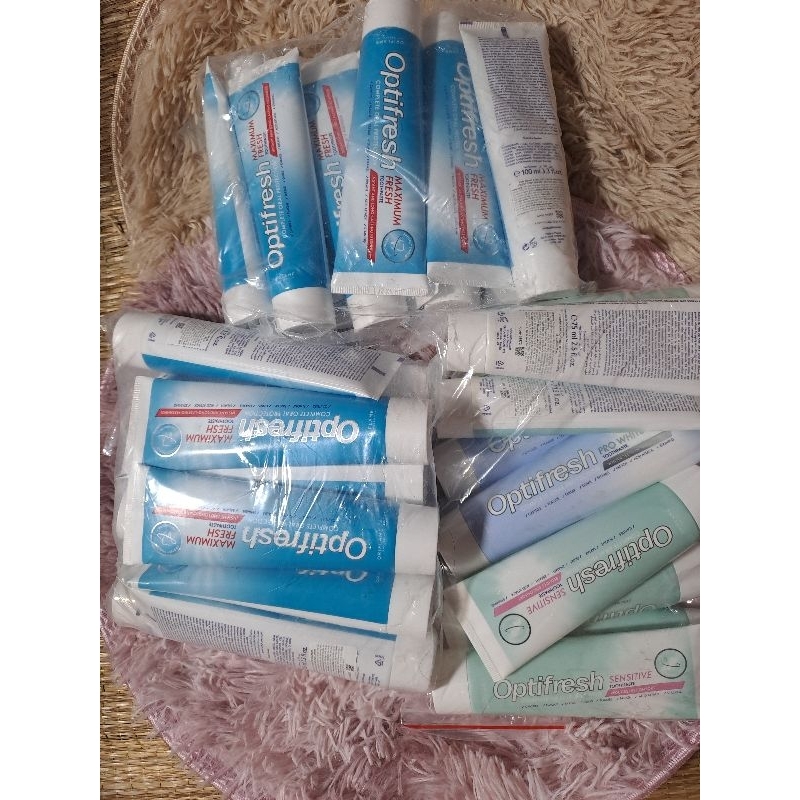 Kem đánh răng 44952, 38873, 38874. mã số ngẫu nhiên