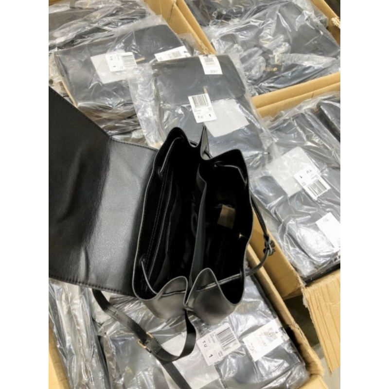 Ba lô xuất E.U siêu sang