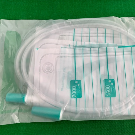 TÚI ĐỰNG NƯỚC TIỂU CÓ VAN XẢ 2 LÍT GREETMED