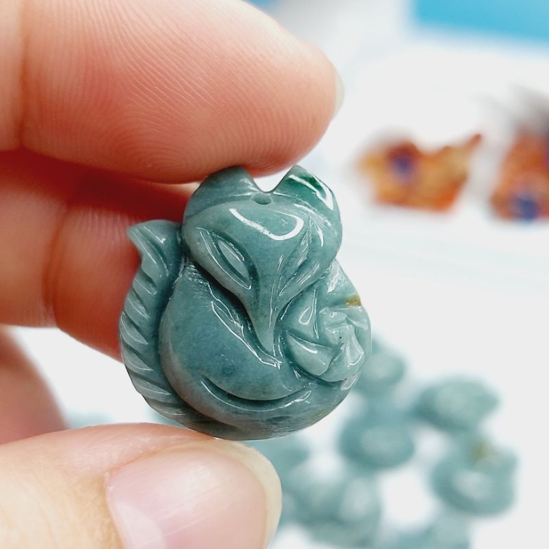 Hồ ly Lam Ngọc chuẩn A làm mặt dây, xỏ vòng tay UPCARA không bao gồm móc bac925