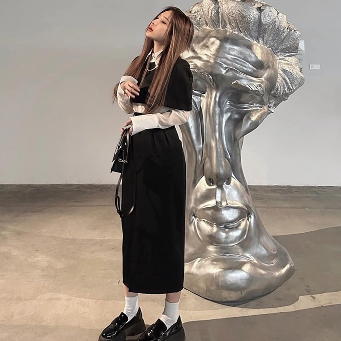 Set 3 Món Sơ Mi Kèm Yếm Phủ Vai + Chân Váy Dài Xẻ Kèm Ảnh Thật