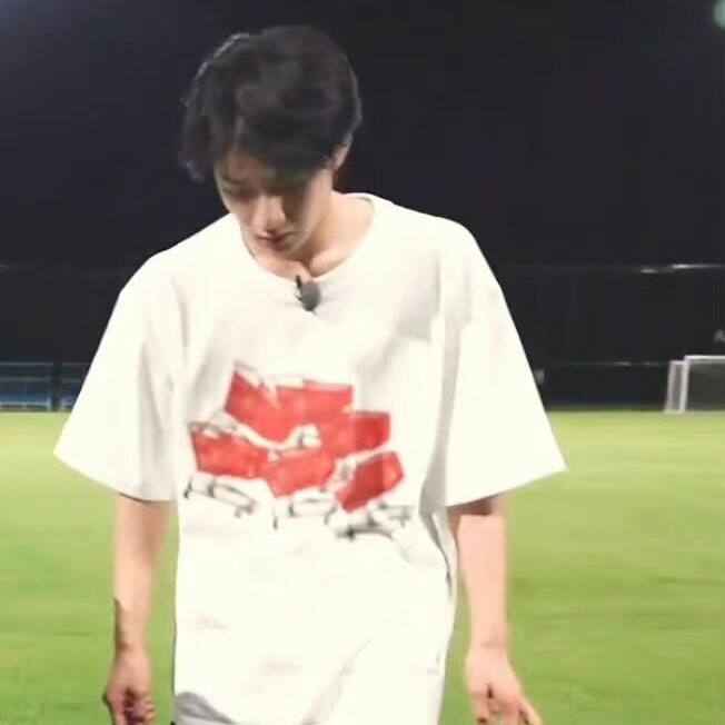 Áo thun TNT Lưu Diệu Văn