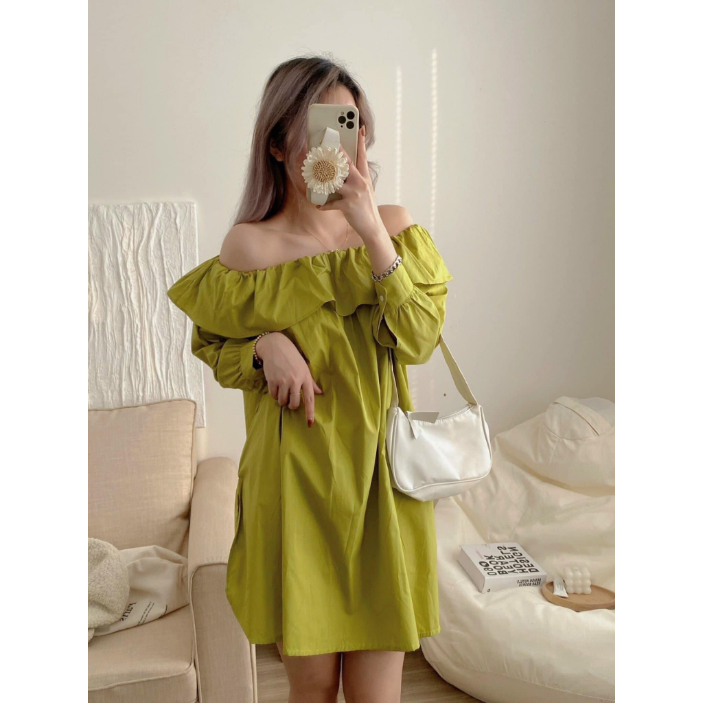 Váy trễ vai viền bèo xẻ, đầm trắng dài tay xinh xắn, nữ tính