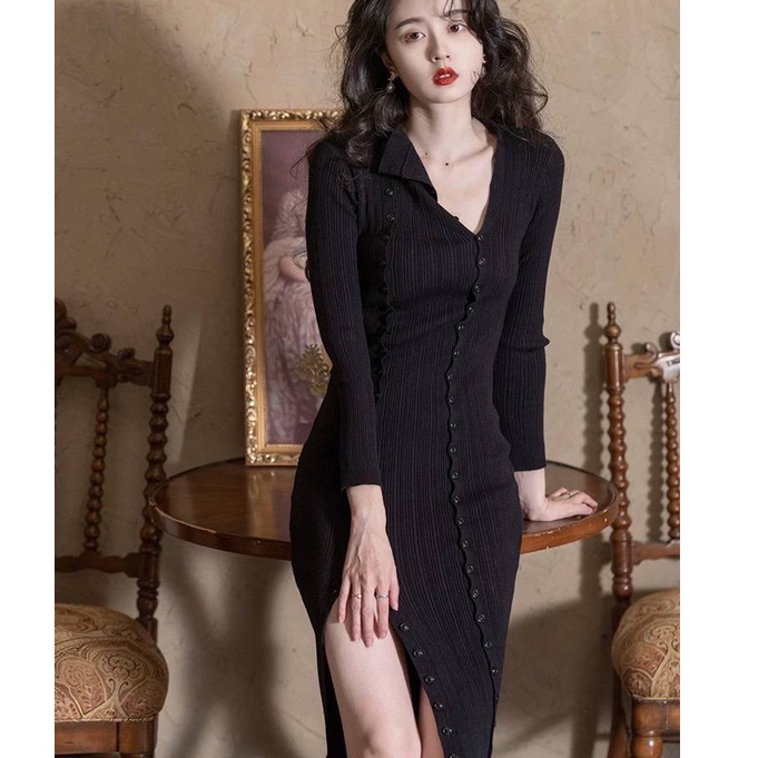 ĐẦM ĐEN SUÔNG TRƠN DÀI LỬNG THUN ÔM BODY CỔ LỌ NÚT GÀI TAY DÀI XẺ ĐÙI DẠO PHỐ DỰ TIỆC