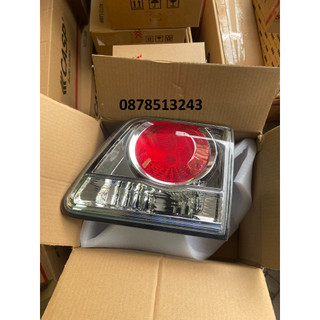 Đèn hậu mảnh trong Fortuner 2012 -2015 lòng trắng