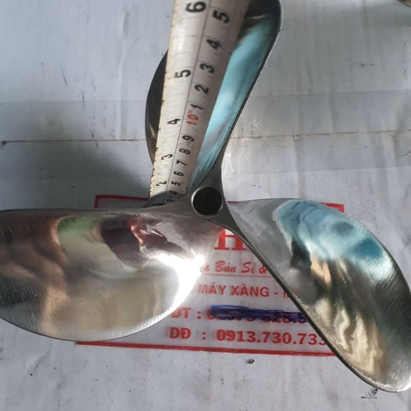 Chân vịt inox 3 cánh 6.0 và 6.5 cano máy nhong cốt xéo loại bóng gương  cam kết như hình giá sỉ