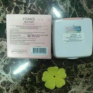 Phấn phủ trang điểm hút nhờn Essance 11g .