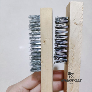 BÀN CHẢI SẮT CÁN GỖ