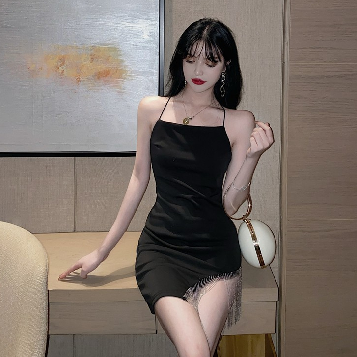 Đầm hai dây dáng ôm mini Emlyshop