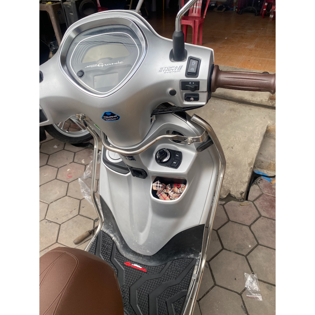 Khung quây xe grande 2023 inox chính hãng