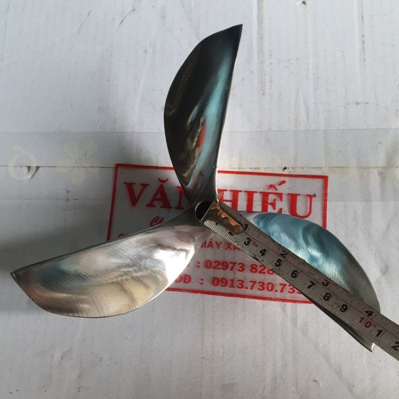 Chân vịt inox 3 cánh 6.0 và 6.5  máy nhong cốt xéo loại bóng gương  cam kết như hình giá sỉ
