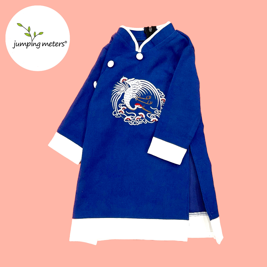 Áo Dài Cách Tân Cho Bé Chất Liệu Nhung Tăm Thêu Hạc Jumping Meters AD06