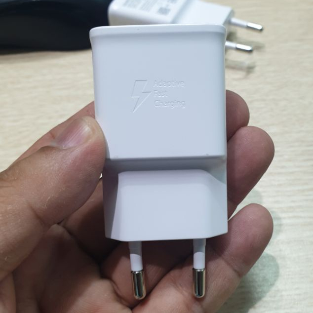 Củ sạc nhanh s10 samsung chuẩn QC 3.0(bh 12 tháng)