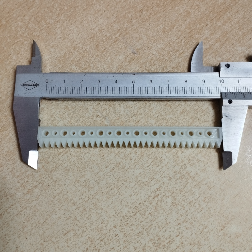 Bánh răng nhựa M1 12 răng 30 răng Mô-đun nylon giảm 26t 1 thanh răng truyền động