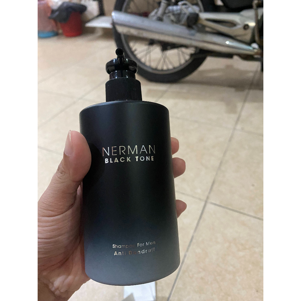 Dầu gội sạch gàu cho nam giới Nerman Black Tone hương nước hoa Pháp dung tích 350ml