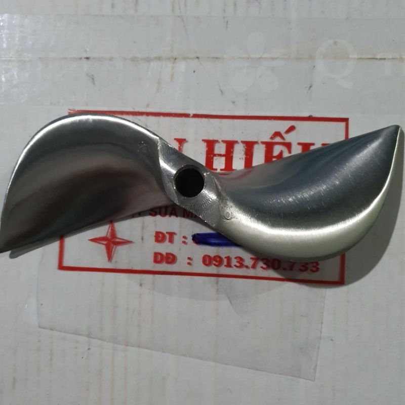 chân vịt inox 2 cánh 6.0 và 6.5 mủi nhọn loại bóng mờ  cam kết như hình giá sỉ