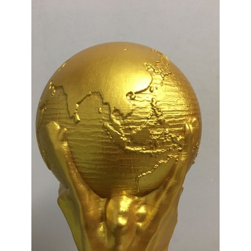 Mô hình Cúp vàng bóng đá 2022