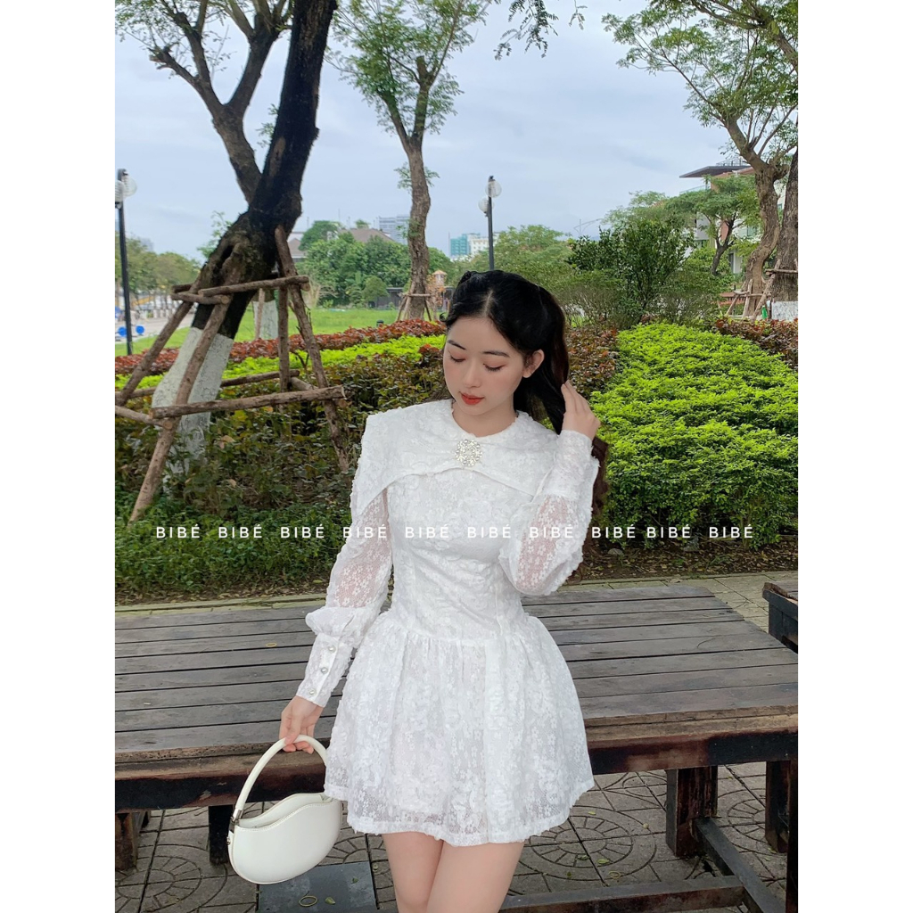 Đầm tay dài hoa ren đính ngọc