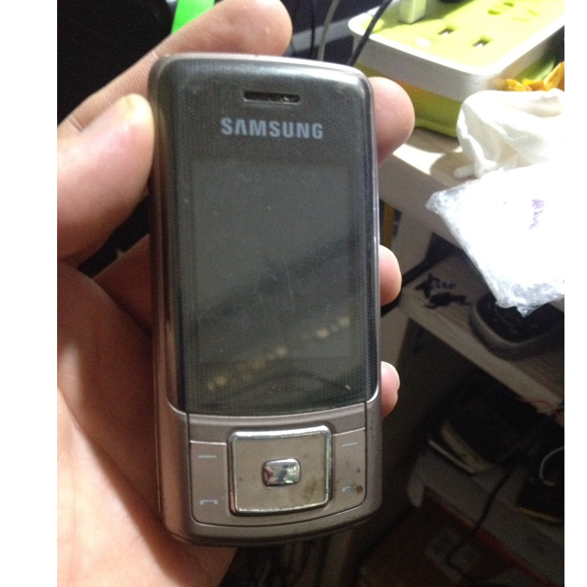 Xác SAMSUNG M620 không thấy lên, máy không bin